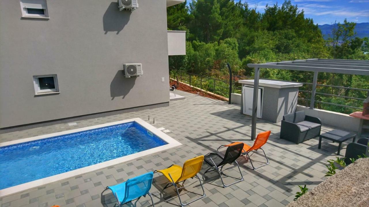 Apartments Ibis Čižići エクステリア 写真