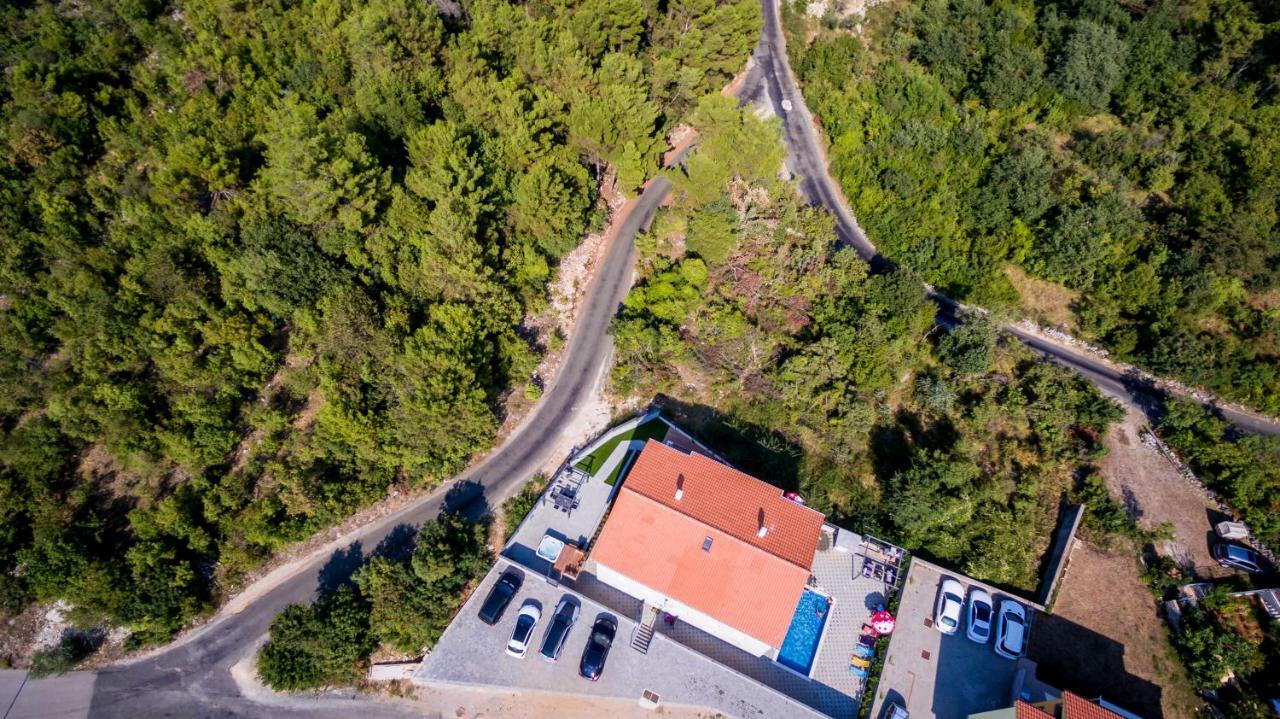 Apartments Ibis Čižići エクステリア 写真